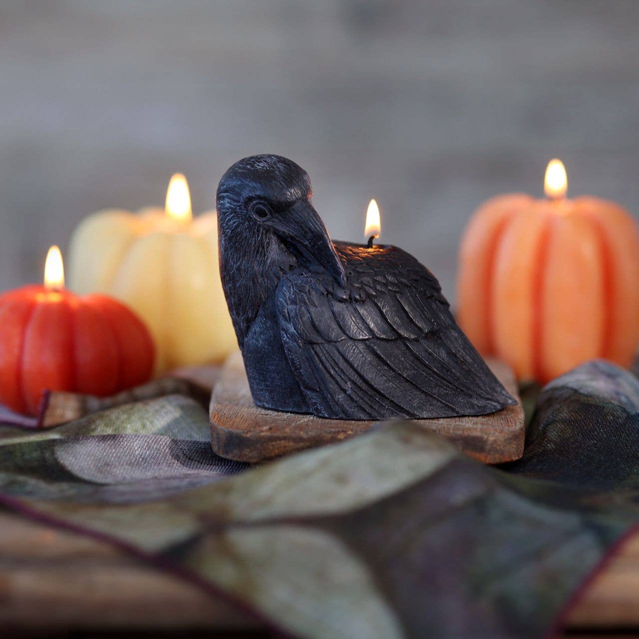 Crow Candle –Black – 4”