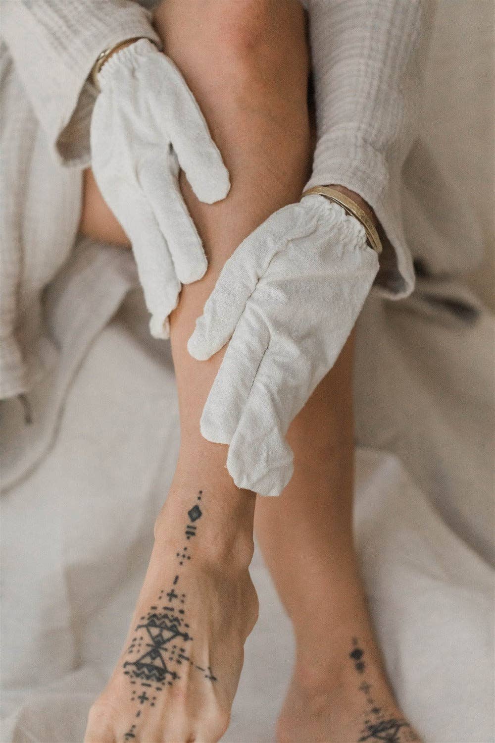 Garshana Gloves – Ayurvedic Dry Brushing Gloves : Small/Medium